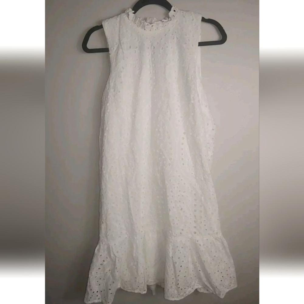 12 Maia Sleeveless White Ivory Eyelet Swing Dress